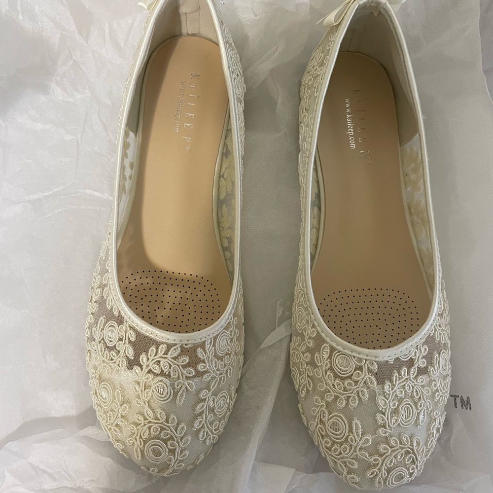 Kailee P wedding/bridal ivory lace flats